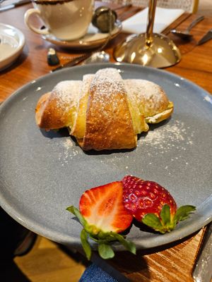  at Vrasserie in Porto