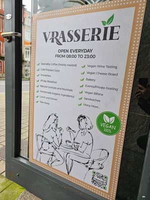  at Vrasserie in Porto