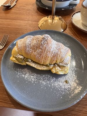   at Vrasserie in Porto