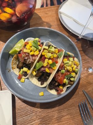 Tacos  at Vrasserie in Porto