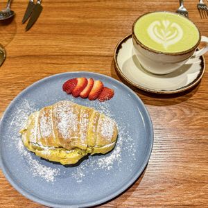   at Vrasserie in Porto