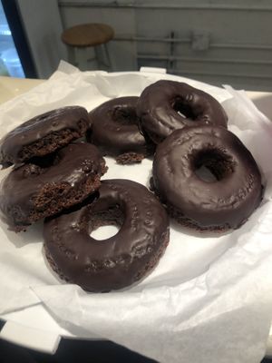 Vegan doughnuts wow !!!! ❤️🌱 at Lettuce Inn in Concord