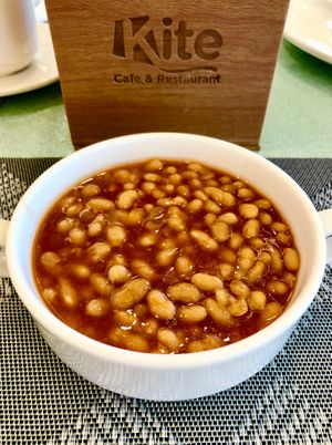 Baked beans at Kite Café & Restaurant in Dubai