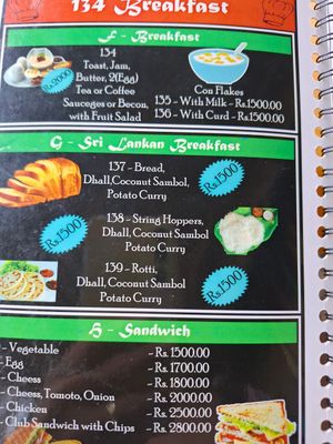 Breakfast at 7 to 11 Restaurant in Trincomalee