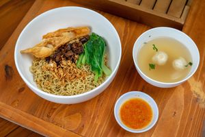 Bakmi Pangsit at WEGANSKIE in Kuta