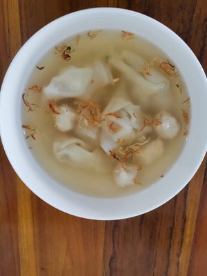 SOUP PANGSIT
(Vegan Meatballs, Tofu, Carrot, Chinese Cabbage, Mustard Greens) at WEGANSKIE in Kuta