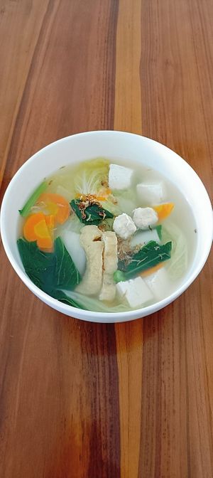 SOUP BAKSO TAHU
(Vegan Meatballs, Tofu, Carrot, Chinese Cabbage, Mustard Greens) at WEGANSKIE in Kuta