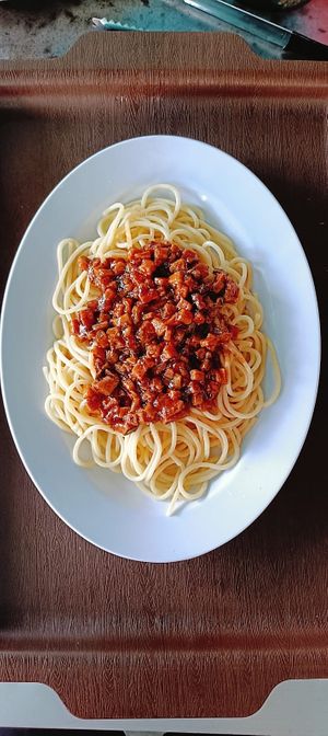 SPAGHETTI BOLOGNESE VEGAN at WEGANSKIE in Kuta