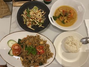 Panaeng Curry, Khao pad ka paow, Mango sticky rice  at Oh My Thai in Denpasar