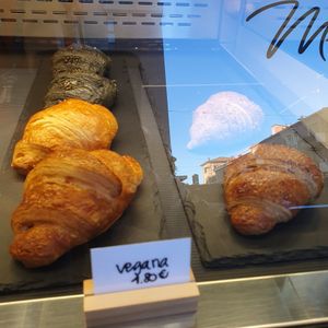 All vegan at Melée Cafe in Bologna