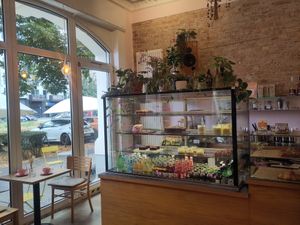 Cakes fridge at Prince Peach in Berlin