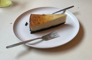 NY cheesecake at Prince Peach in Berlin