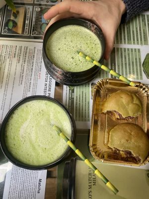 Matcha w/ coconut milk & matcha w/ oat milk & red bean cakes  at Moko's Matcha in Milan