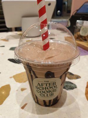 Cookie shake chocolate at The After School Cookie Club - Victoria Arcade in South West London
