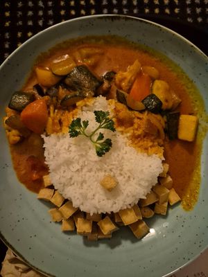 Veggie curry with basmati rice at Caspar's in Basel
