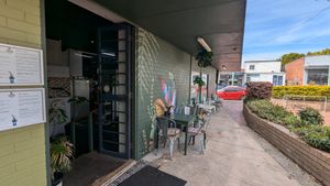 Courtyard at Cassowary Café in Belmont