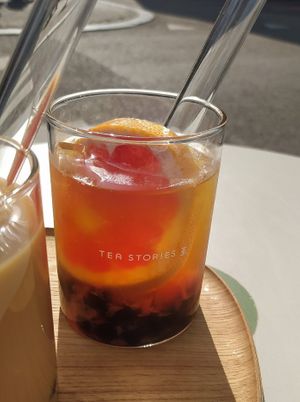 Grapefruit Green Tea with Tapioca Pearls at Tea Stories in Amsterdam