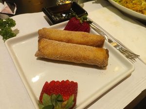 Vegan sweet spring rolls at Taisho Sushi in Curitiba