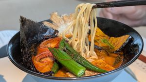 Nanyang curry ramen at Towzen in Batam