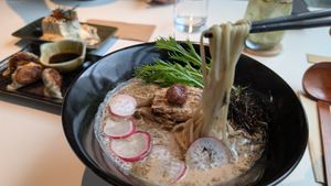 Soy milk ramen very creamy at Towzen in Batam