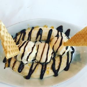 Banana split  at Vegie Bowl in Forest Hill