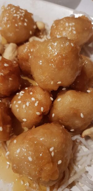 'Honey' chicken (vegan) at Vegie Bowl in Forest Hill