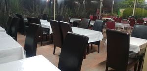 Outside seating at Vegie Bowl in Forest Hill