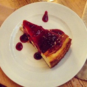 Raspberry cheescake at Cafe Mandacaru in Barcelona