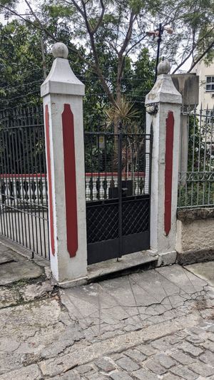 Entrance! Just ring the bell 🔔 on the right side at Brunch da Mari Marola in Rio De Janeiro