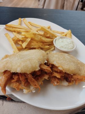 Arepas andresinas at La Huella Vegana - Food Stand in Valladolid