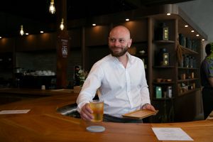 江戸時代以前から津和野で飲まれる伝統的なお茶、ざら茶 at Komien Kamiryo Chaho - 香味園上領茶舗 in Tsuwano