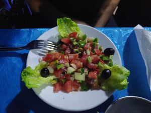 Starter: salat with onions and tomatoes at Azilal - مقهى أزيلال in Marrakech