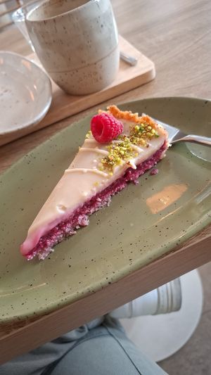 Himbeer-Schoko Kuchen at Cafelina in Freising
