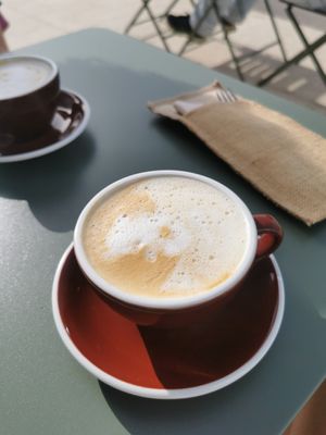 Decaf cappuccino with oat milk at Terço do Meio in Ericeira