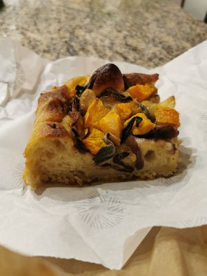 Focaccia at Terço do Meio in Ericeira