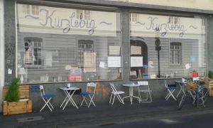 Front view at Kurzlebig in Bonn