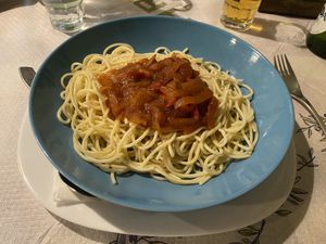 Spaghetti with tomato saucee  at Throubi in Crete