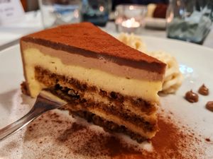 Torta tiramisù. Favolosa. Una delle mie preferite. at La Lanterna in Verona