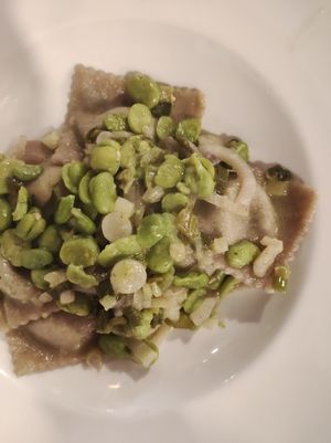 Ravioli d'orzo ripieni alla valeriana+ fave e cippollotto at La Lanterna in Verona