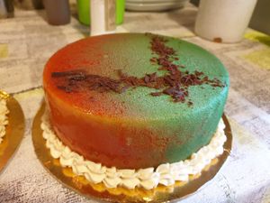 Green macha cake with papaya, dark chocolate and pecan nuts at La Lanterna in Verona