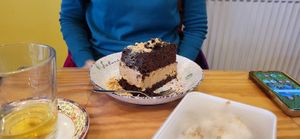 Schoko-Erdnuss Kuchen at Mei Wok in Cologne