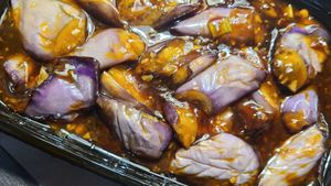 Eggplant in garlic sauce at Petals of a Peony in Cordova