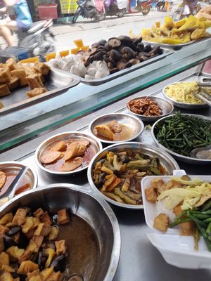 Com chay selection at Chieu Thao in Ho Chi Minh City