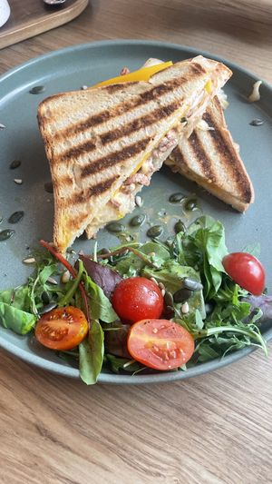 Kimchi Toast with „Bacon"  at Not Guilty Pleasure in Munich