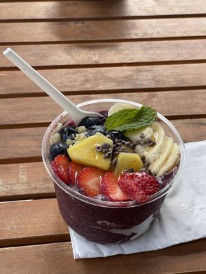 Açaí bowl  at ALO Cafe Hawaii -SALT in Honolulu