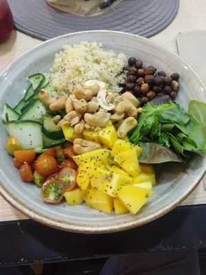 Bowl del Huerto meal at Pistachos Gastro Fit in Socorro