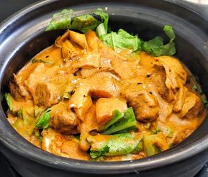 claypot curry rice, good at Four Seasons Vegetarian in Kuching