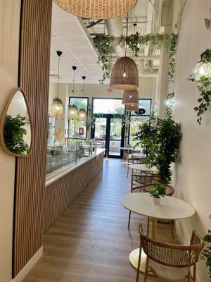 Inside  at Mango Fresh in Orlando