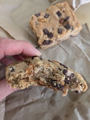 Biscoff cookie and blondie at Charlie & Ginger in Epsom