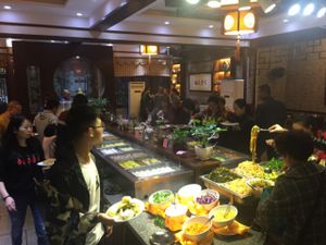 buffet at NénGrén Zhāi Guǎn 能仁斋馆 in Guilin